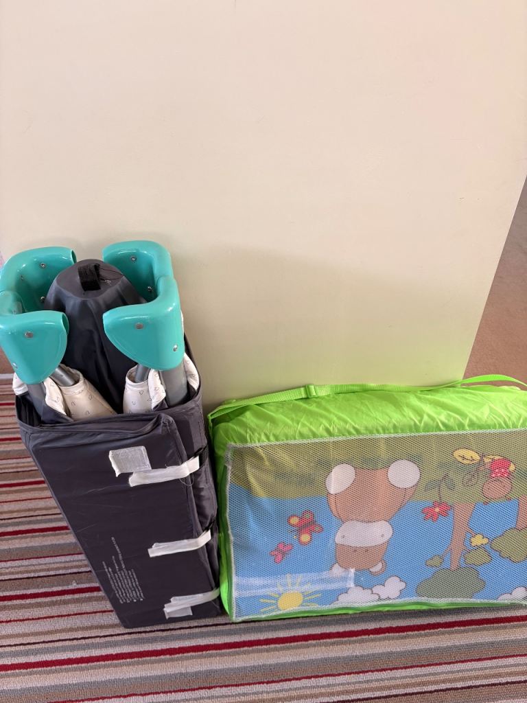 Hauck dream n play travel bed