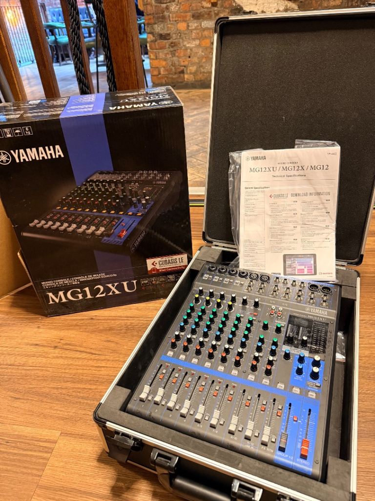 Yamaha MG12XU Mixing Desk - 12 Channel Mixer effects fx compact portable audio pa p.a mg10xu mg16xu