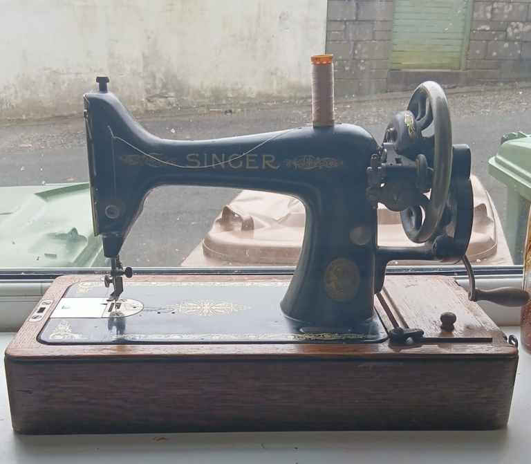 Wanted,singer sewing machine