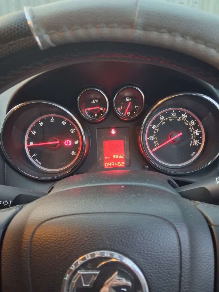 Vauxhall, ASTRA, Hatchback, 2015, Manual, 1398 (cc), 5 doors