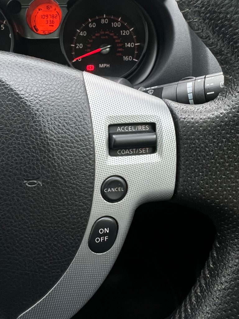 Nissan, QASHQAI, Hatchback, 2009, Manual, 1997 (cc), 5 doors