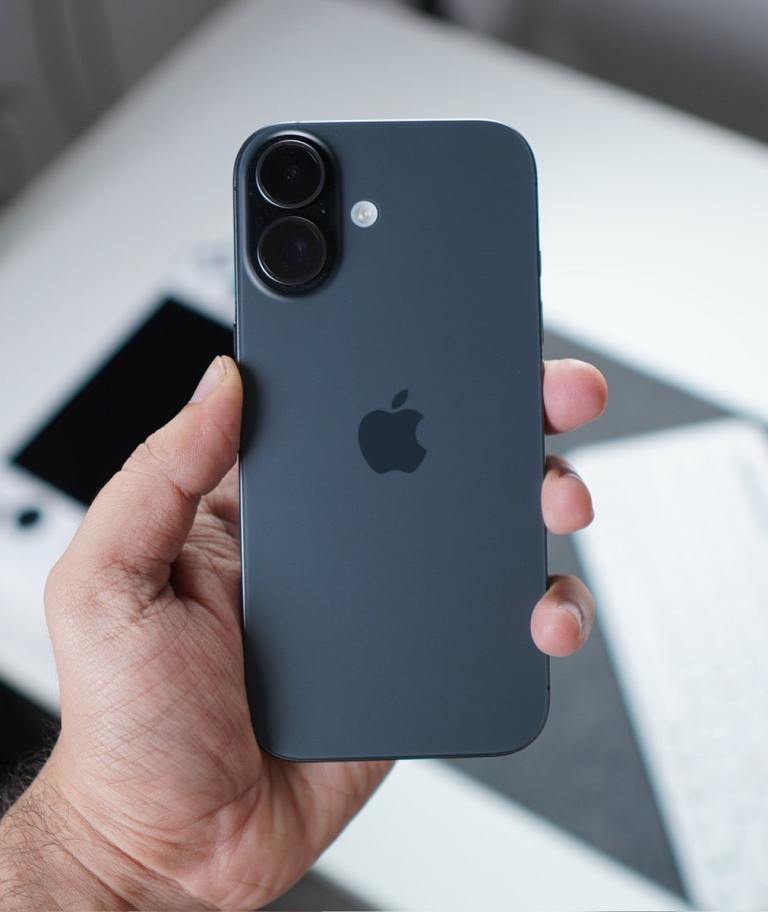 iPhone 17