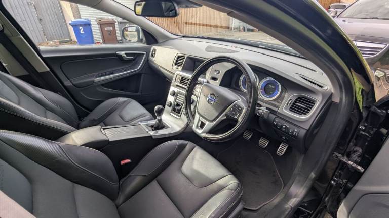 Volvo, S60, Saloon, 2011, Manual, 1560 (cc), 4 doors