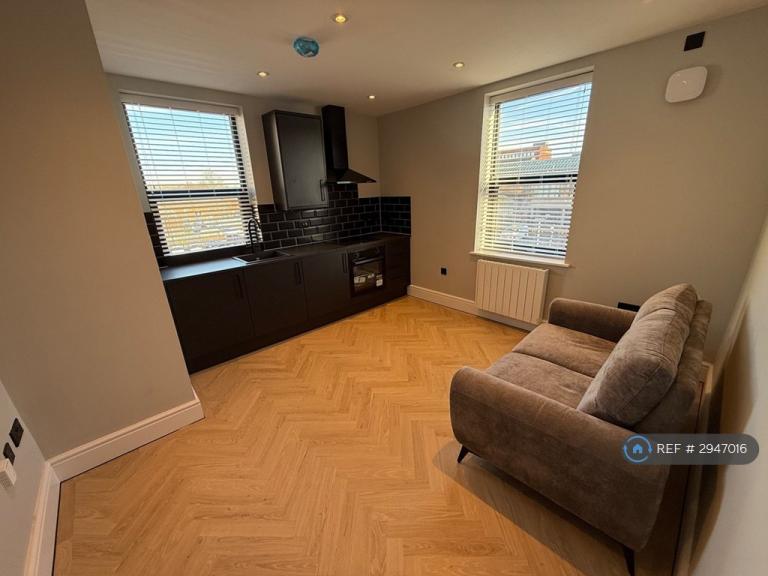 1 bedroom flat in Hall Gate, Doncaster, DN1 (1 bed) (#2947016)
