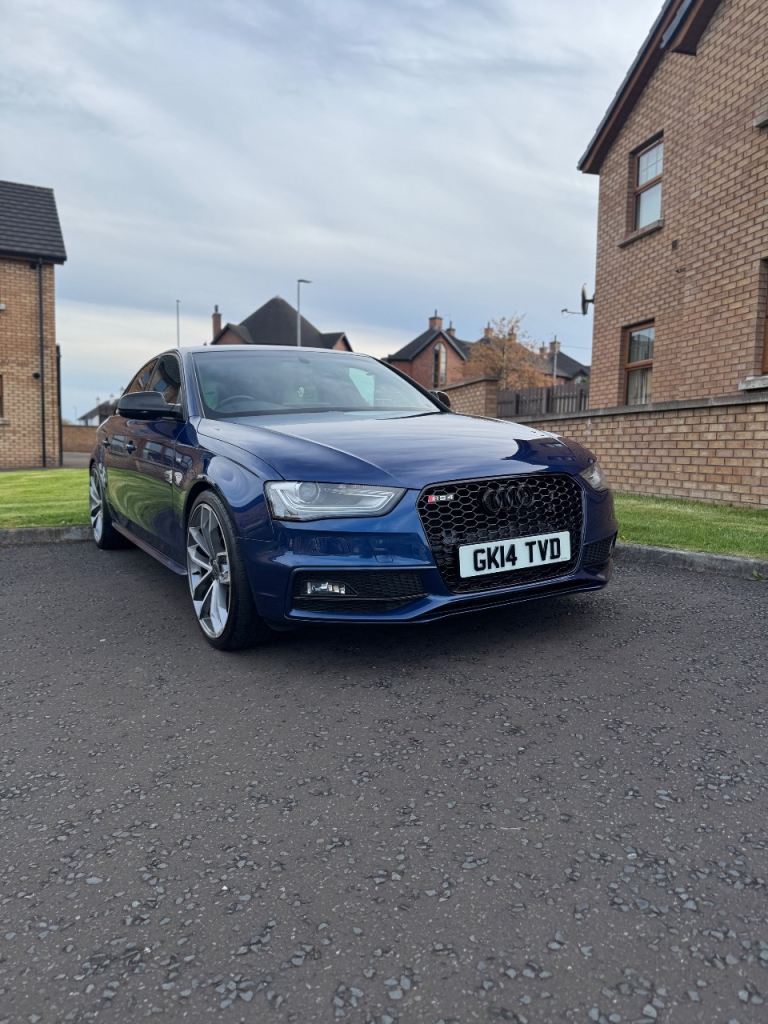 Audi, A4, Saloon, 2014, Manual, 1968 (cc), 4 doors