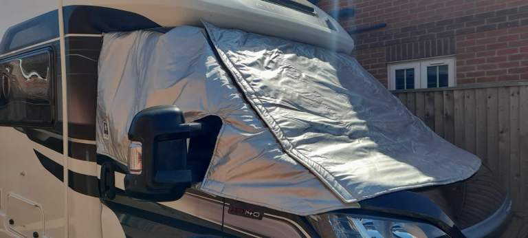 Silver screen for motorhome