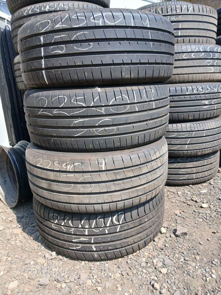 225 40 19 PART WORN TYRE NEARLY NEW USED TIRE 