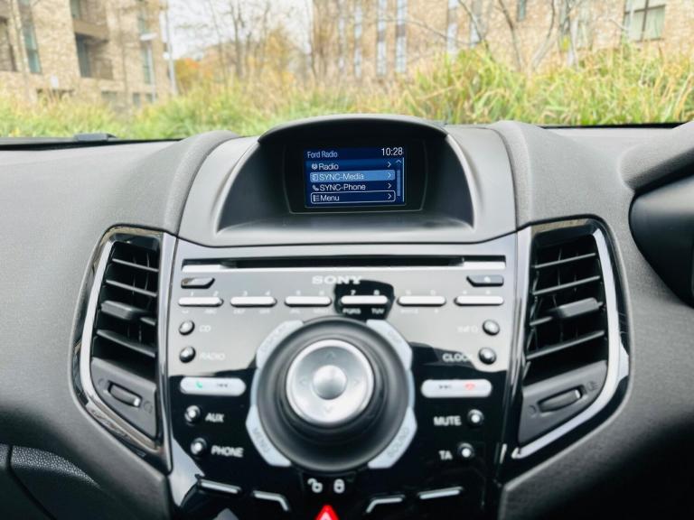 2015 Ford Fiesta 1.0T EcoBoost Titanium Hatchback 5dr Petrol Manual Euro 6