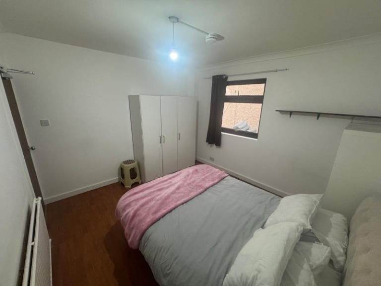 👌2 Amazing Double Rooms Available in IG11 – Bills Included