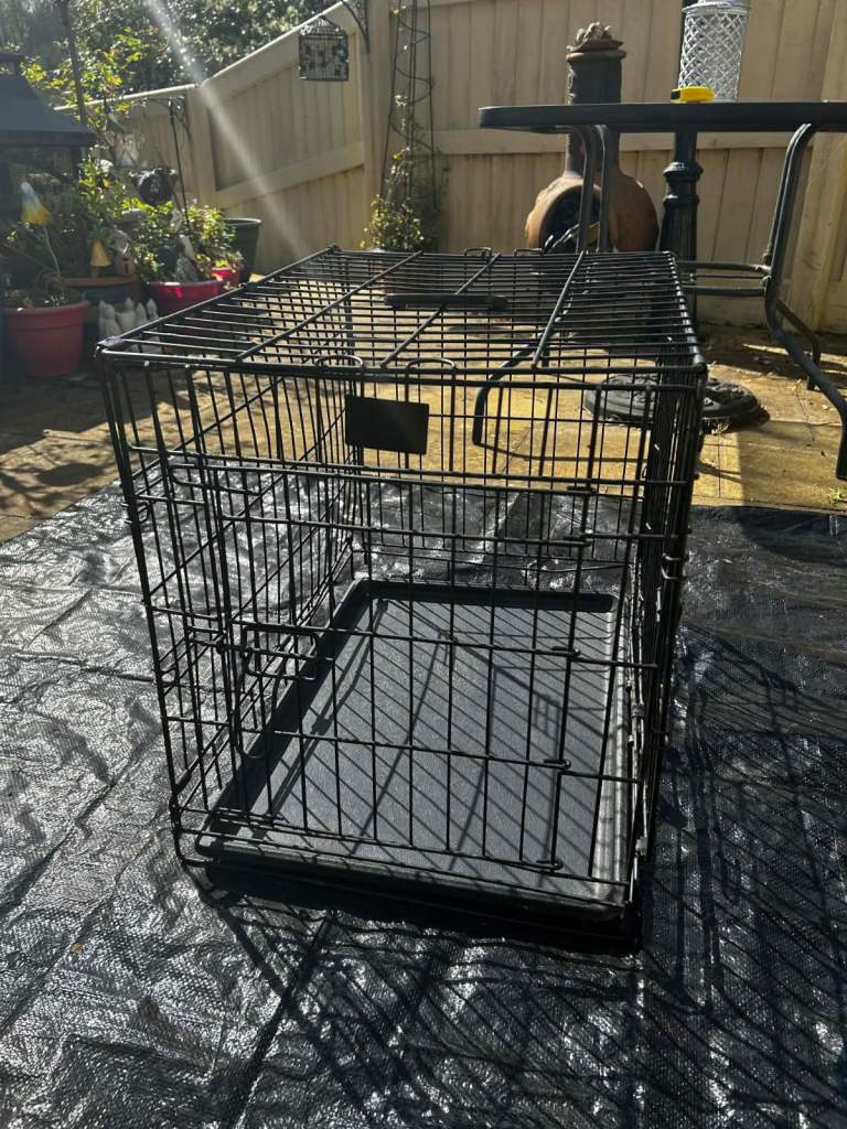 Small dog cage 