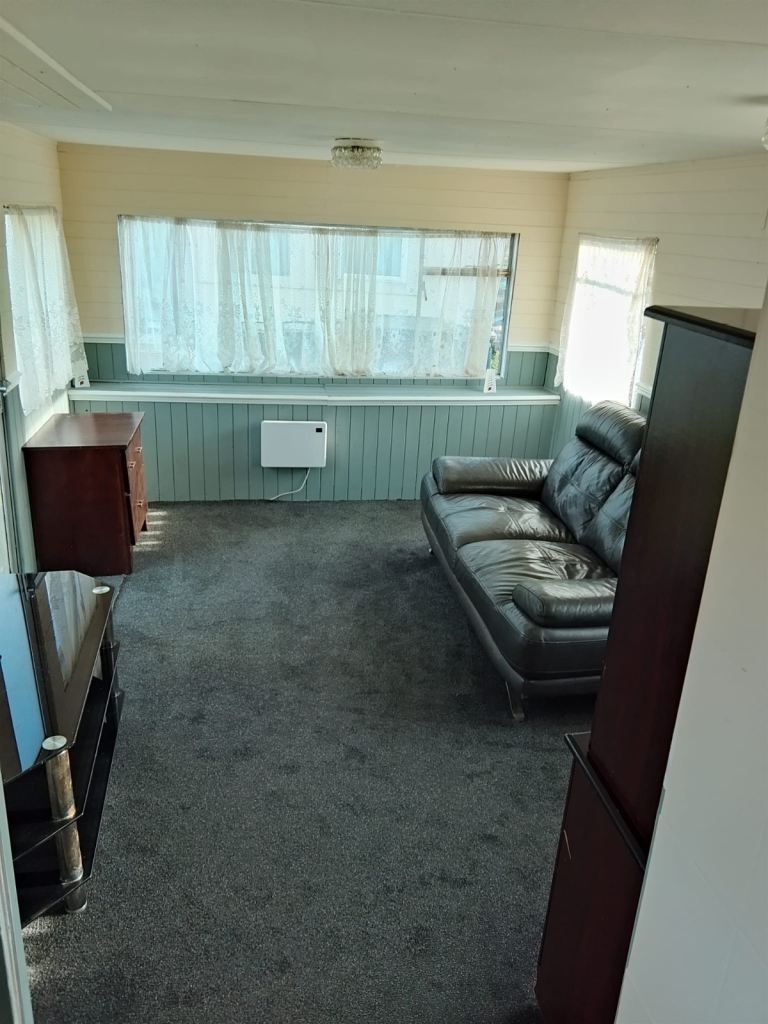 Static Caravan for rent with Garden