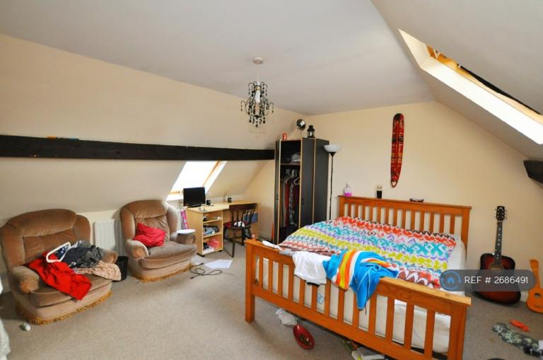 6 bedroom house in Brentry Road, Bristol, BS16 (6 bed) (#2686491)