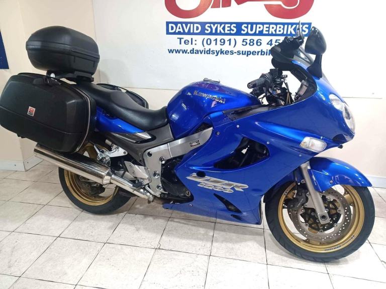 KAWASAKI ZZR1200  04-REG (PRIVATE PLATE ) 40388 Miles with LUGGAGE £2999.OTR