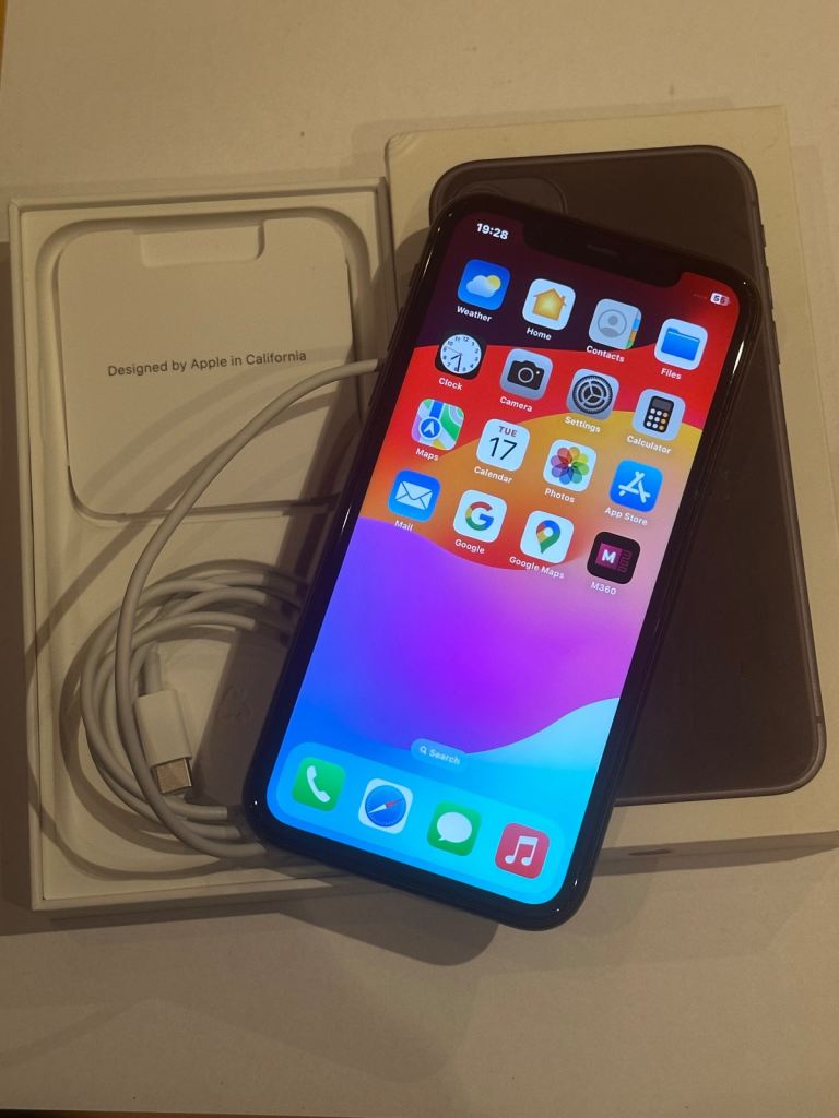 iPhone 11 64GB Grey Unlocked 