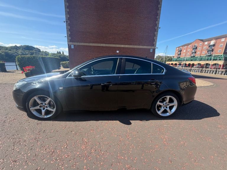Vauxhall, INSIGNIA,2.0CDTI VX LINE SRI 4x4 Hatchback, 2012, Manual, 1956 (cc), 5 doors