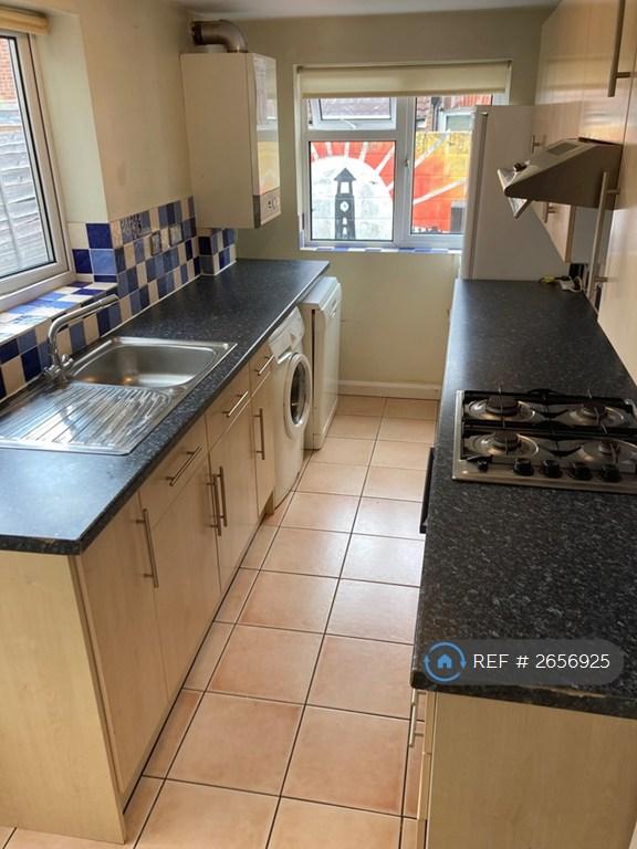 3 bedroom house in Dover Street, Southampton, SO14 (3 bed) (#2656925)