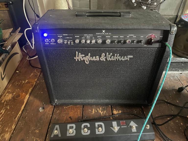 Hughes & Kettner Switchblade 50W Combo Tube Amplifier with Pedal Board