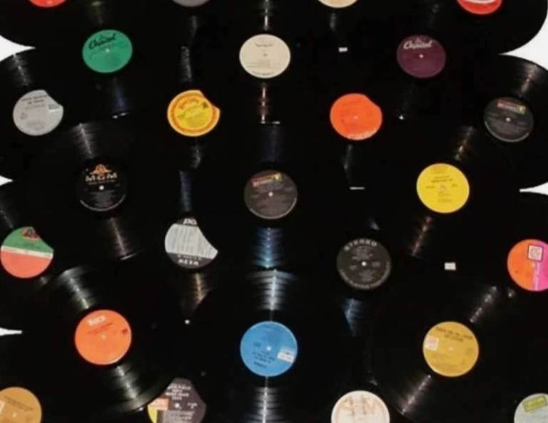 100 x vinyl records 