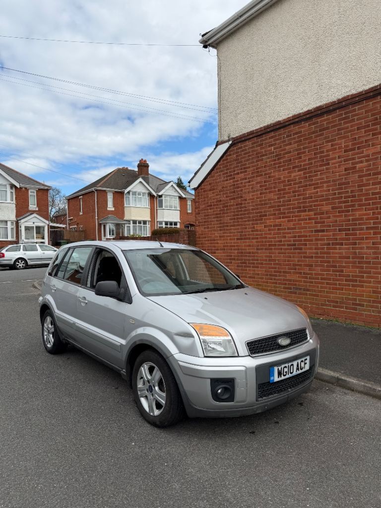 Ford fusion AUTOMATIC