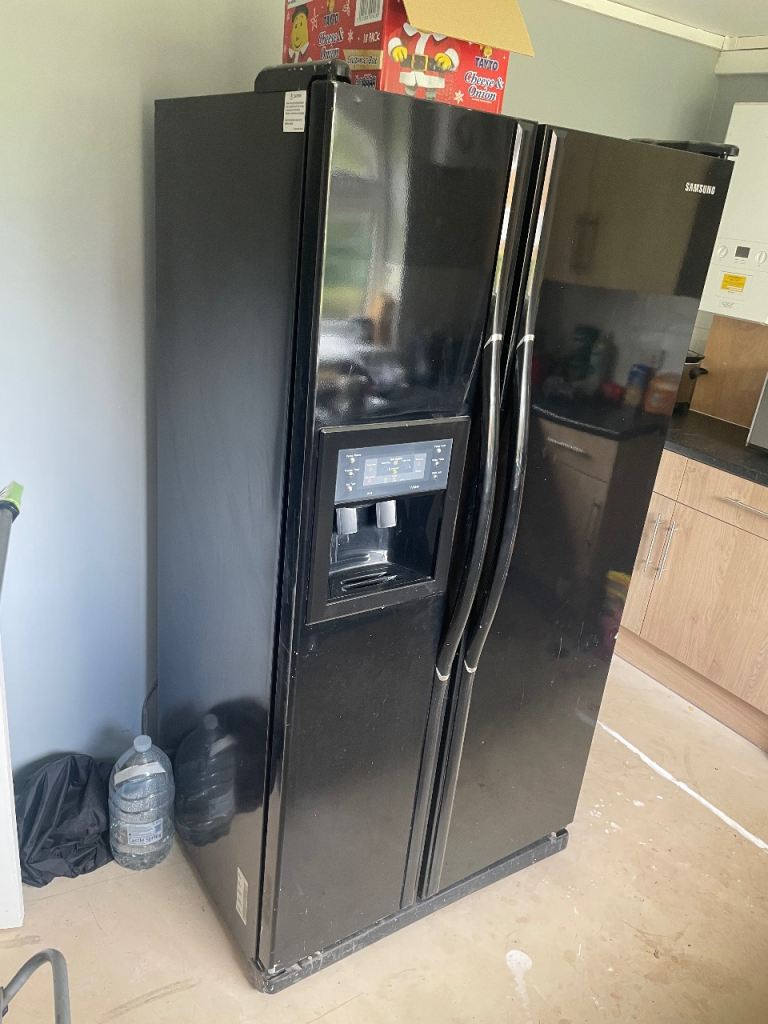 Samsung American Style Fridge Freezer – Black