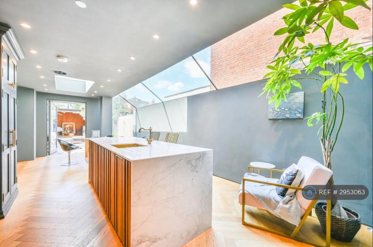 3 bedroom house in Harlesden Gardens, London, NW10 (3 bed) (#2953063)