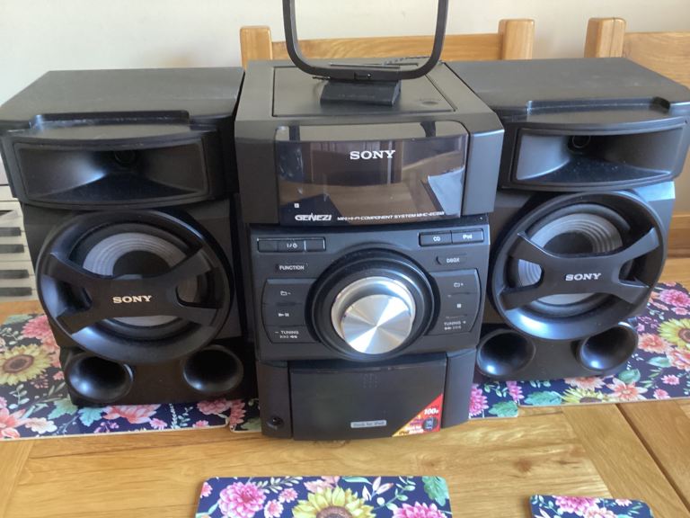 Sony GENEZI MHC-EC69i / HCD-EC69i Mini Hi-Fi Component System iPod Dock & CD Player & Speakers 