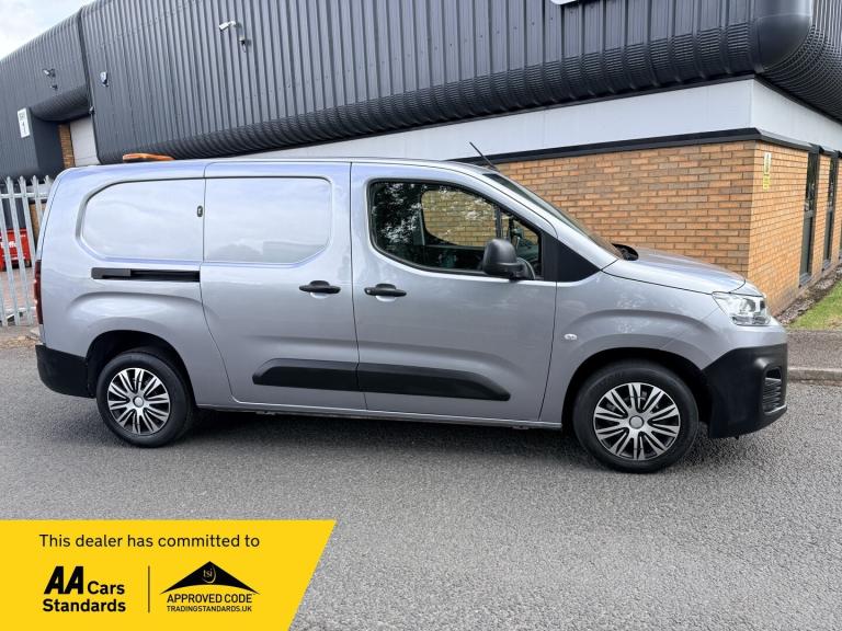CITROEN BERLINGO 1.5 Berlingo Van XL BlueHdi 100 S&S 6-speed manual 950