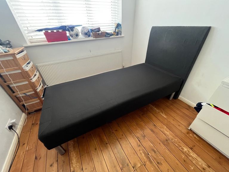 Single bed with headboard - Good Condition