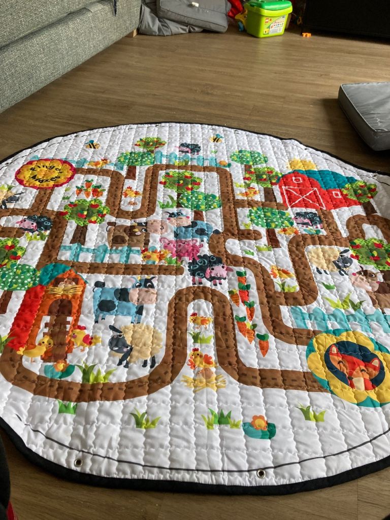 Baby Play Mat with Farm Animals Design – As Good As New