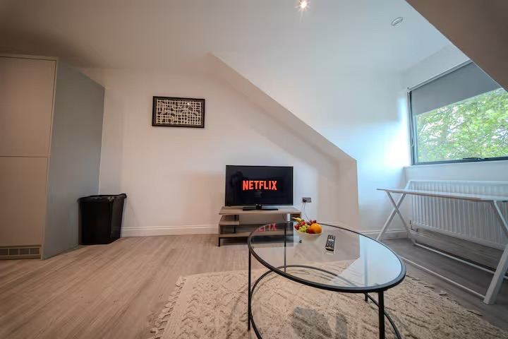 Require photographer in Bristol