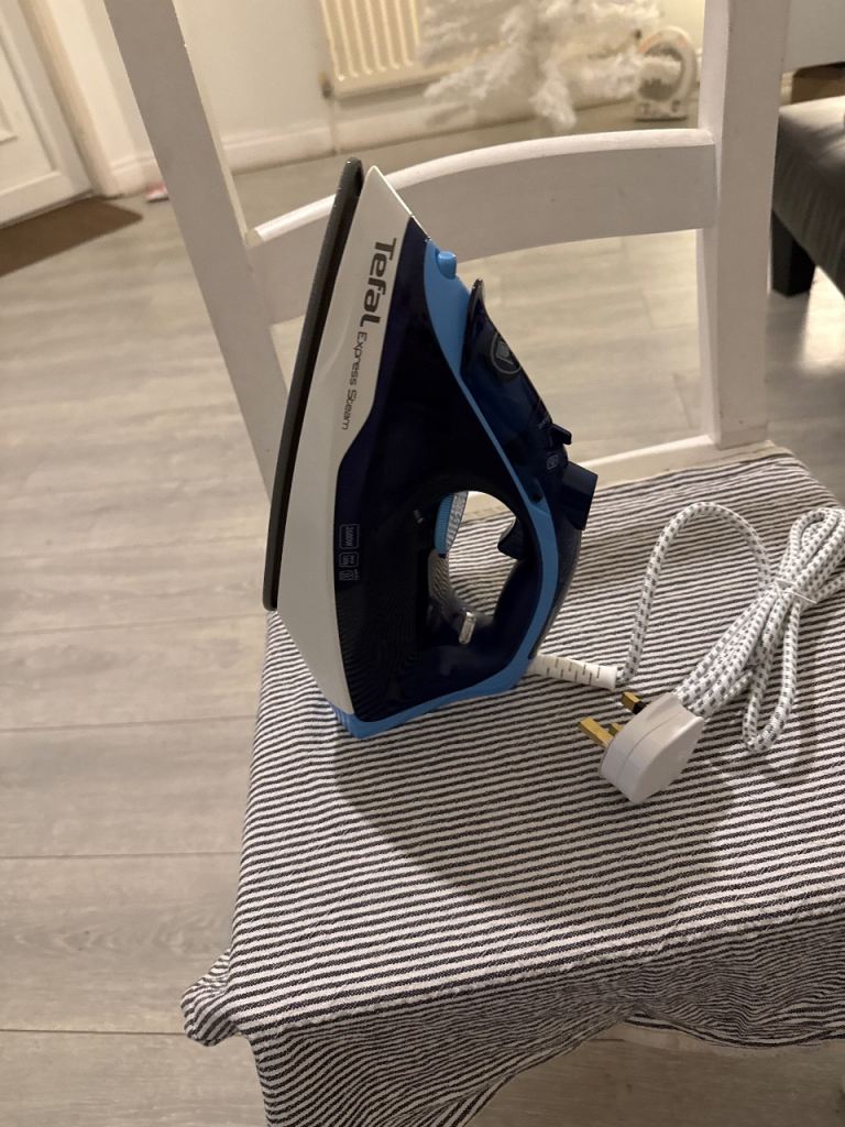 TEFAL ‘Express Steam’ Iron 