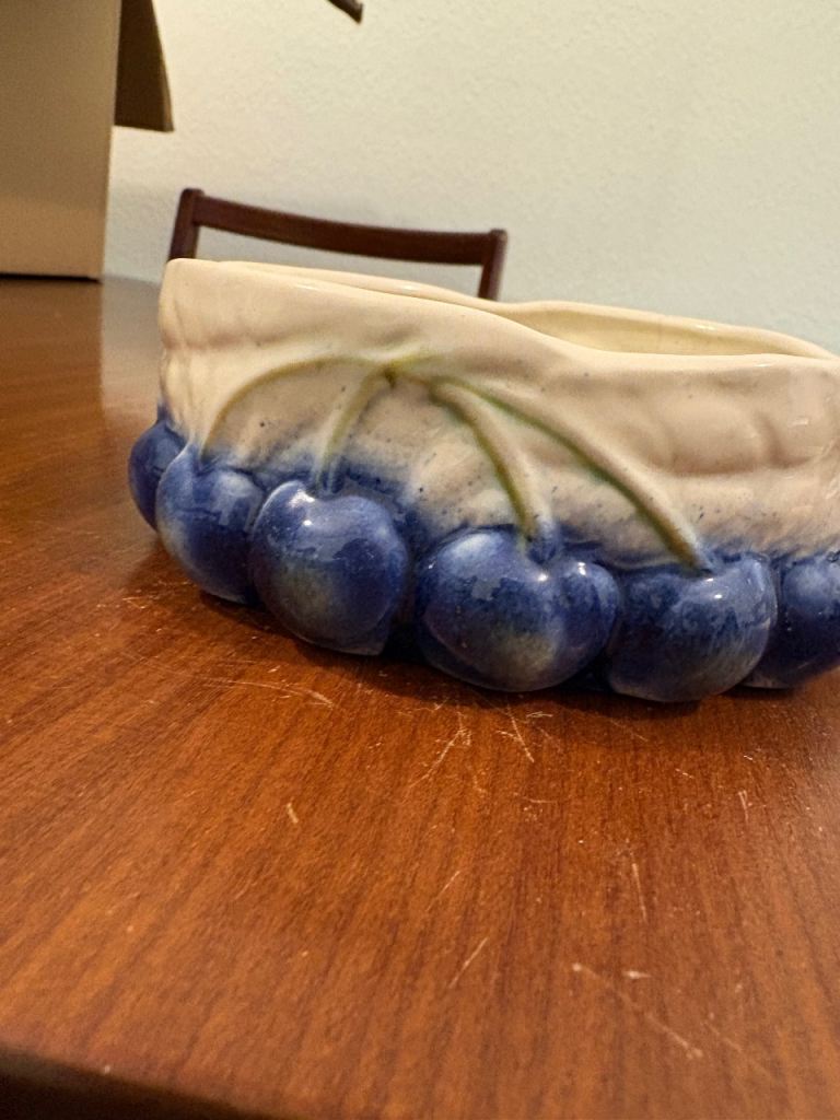 St Clement Made in France Ceramic Berry Bowl