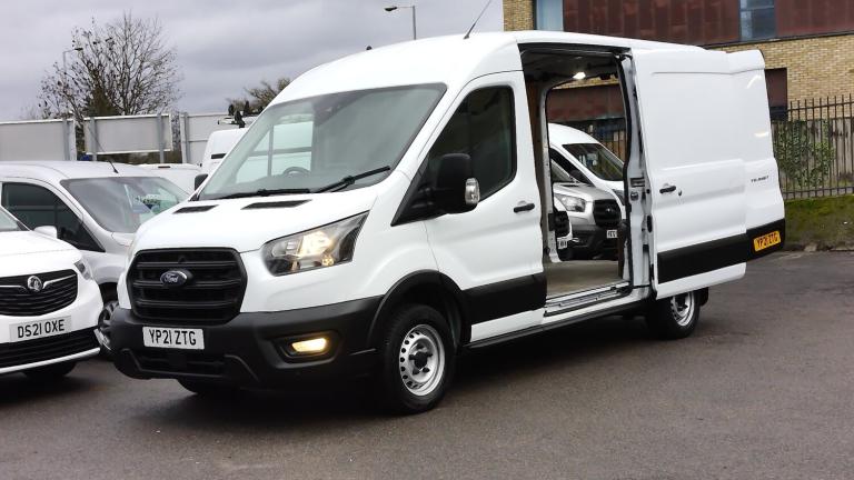 2021 Ford Transit 310 LEADER ECOBLUE L2H2 MWB MEDIUM ROOF WITH ONLY 57.000 MILES,SAT NAV,AIR  Pan...