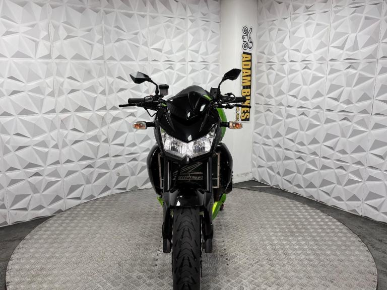 2009 Kawasaki Z750 | *WARRANTY PROVIDED*