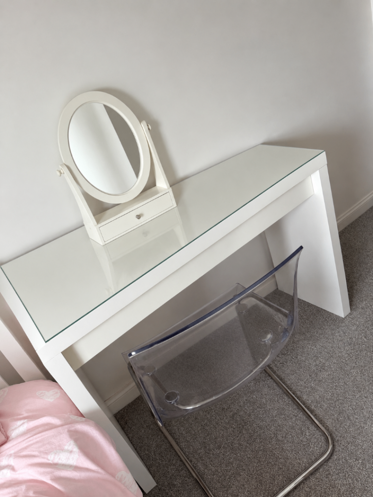 ikea dressing table and chair 