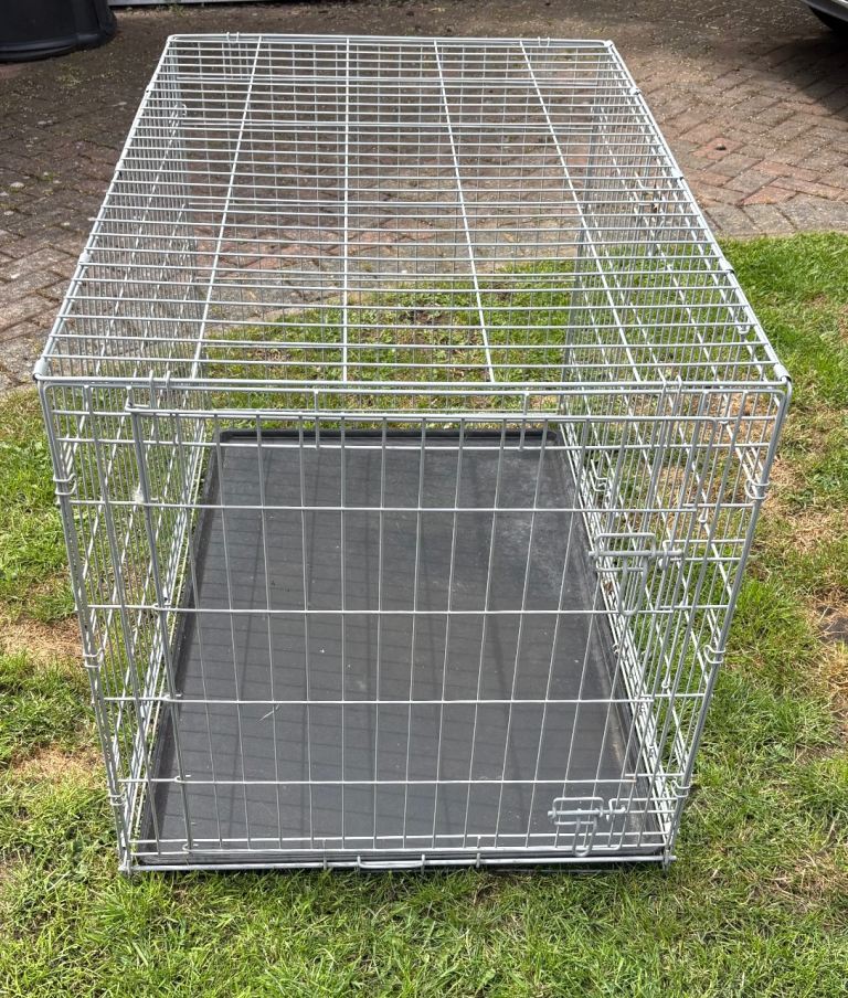 Dog crate 