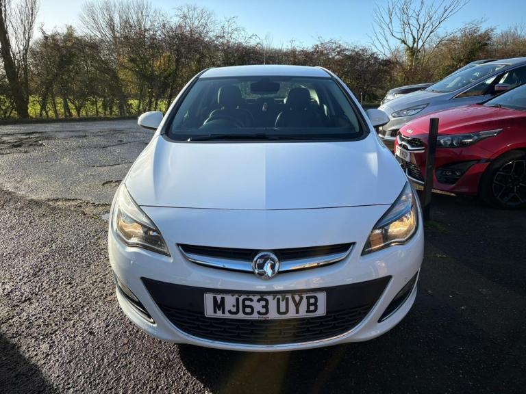 2013 Vauxhall Astra 2.0 CDTi 16V ecoFLEX Elite 5dr HATCHBACK DIESEL Manual