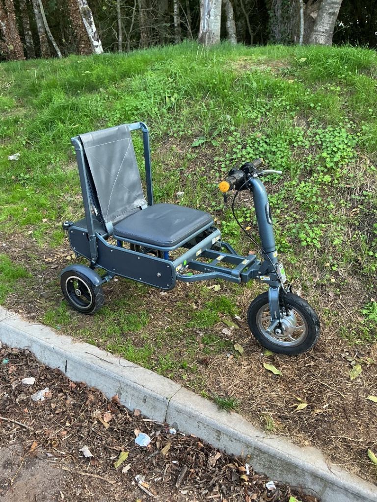 E Foldi explorer folding mobility scooter 