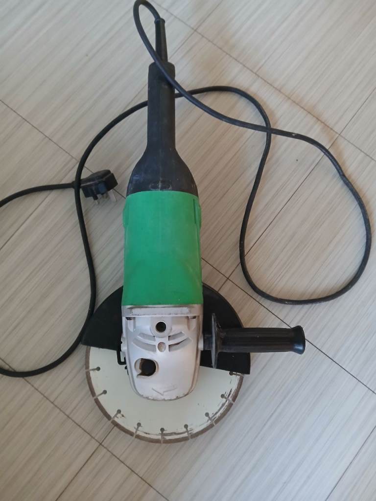 Hitachi Circular Saw 230mm