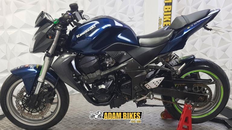 2009 Kawasaki ZR 750 | *WARRANTY PROVIDED* 