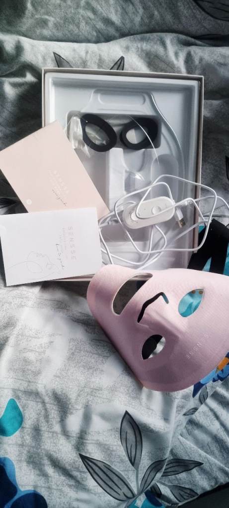 image for Sensse professional LED face mask 