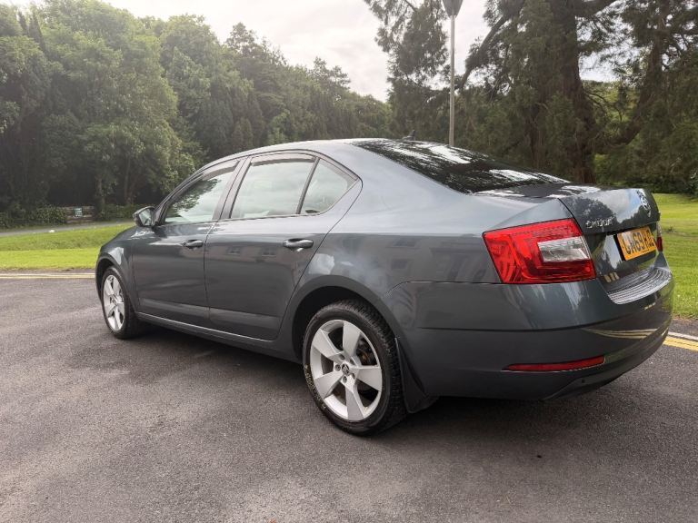 Skoda, OCTAVIA, Hatchback, 2020, Manual, 1598 (cc), 5 doors