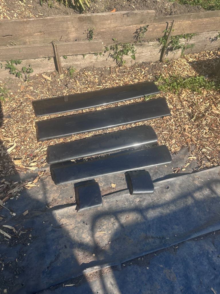 Vauxhall Vivaro Side trims 