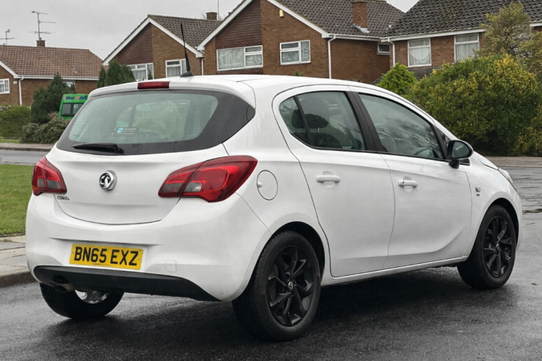 Vauxhall corsa 1.4 petrol limited edition 2015 40,000 mileage 5 dr manual £35 tax long mot history
