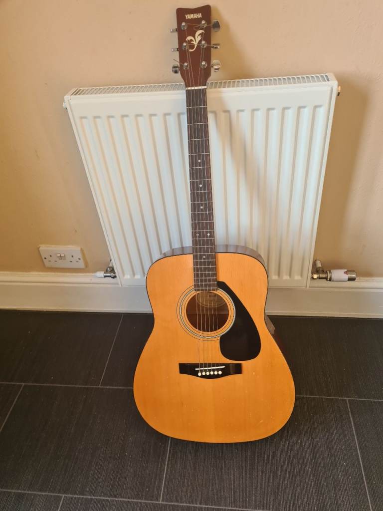 image for Yamaha FG 401 Acoustic Guitar