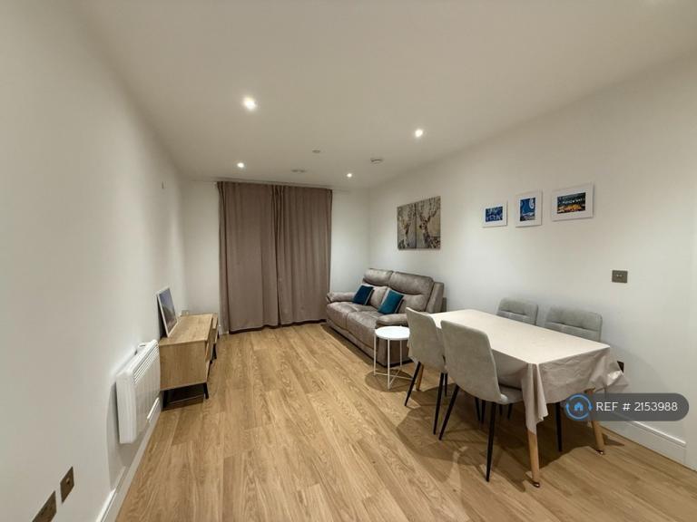 2 bedroom flat in Hurst Street, Birmingham, B5 (2 bed) (#2153988)