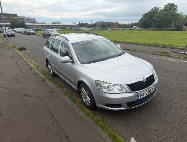Skoda, OCTAVIA, Estate, 2012, Manual, 1598 (cc), 5 doors