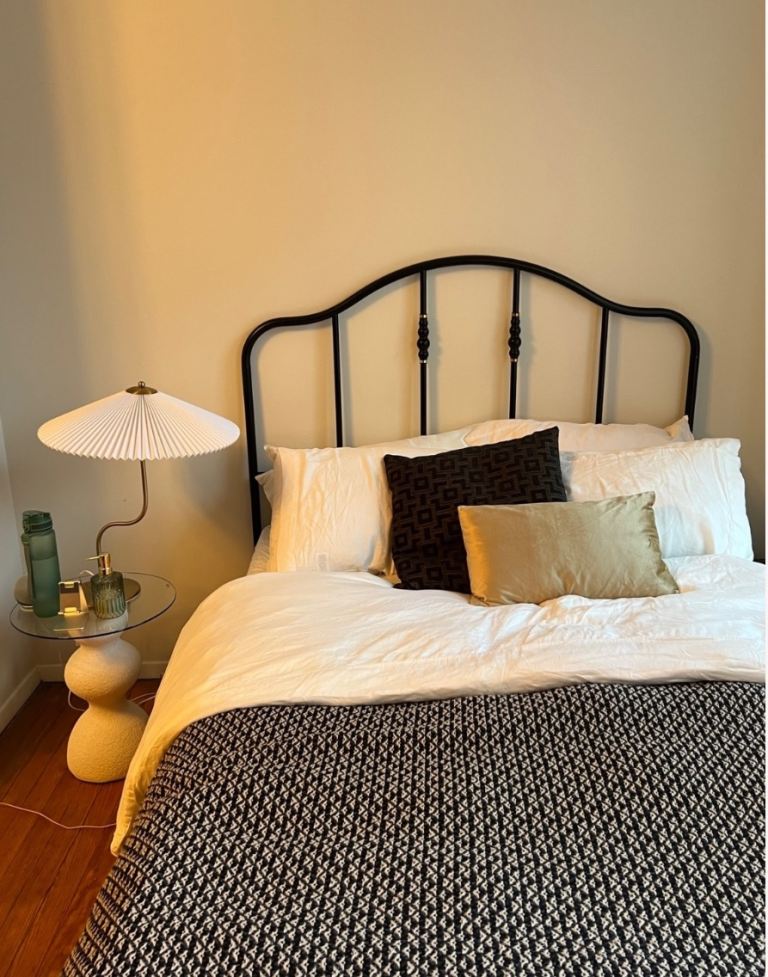 IKEA double bed frame - metal vintage look 