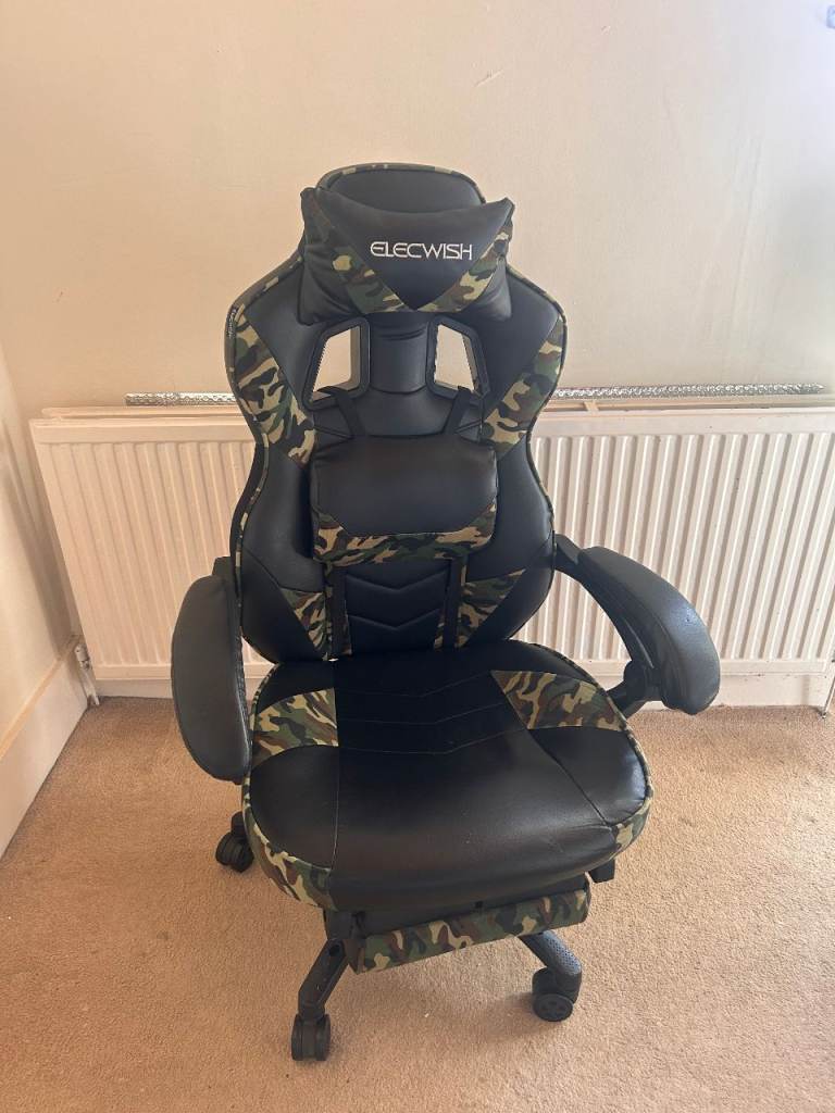 Ergonomic PC Gaming Chair with footrest – Camo & Black – Good Condition