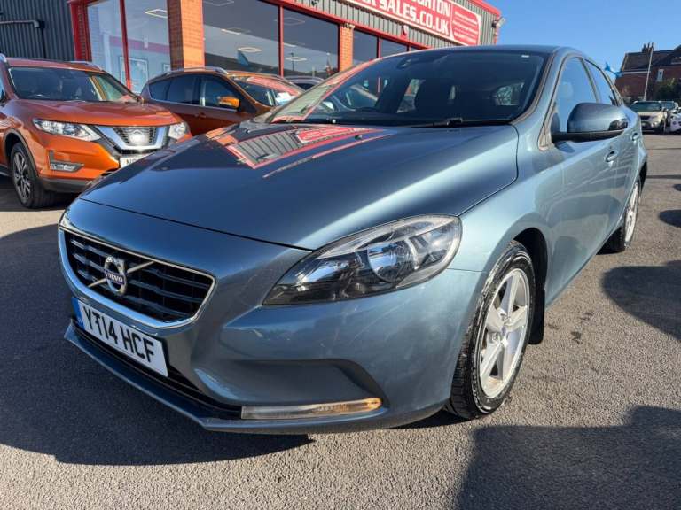 Volvo V40 D2 ES 5dr Diesel